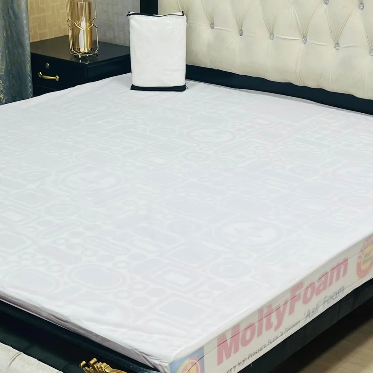 Waterproof Plain Mattress Cover - White